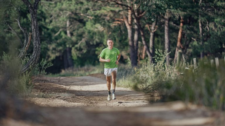 Programme marathon 3h30 : le guide complet 2026